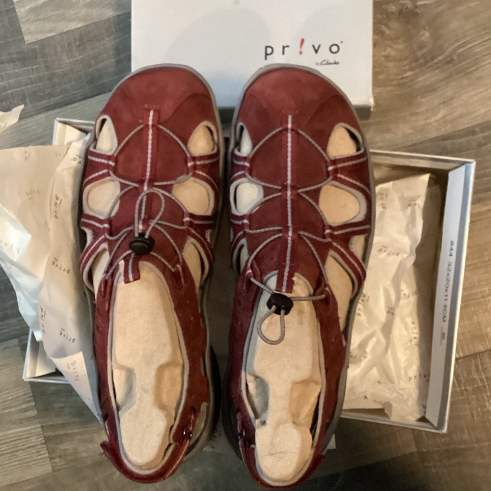 Clarks Privo Red Footwear